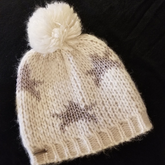 Steve Madden Winter scarf and hat set - Picture 2 of 4